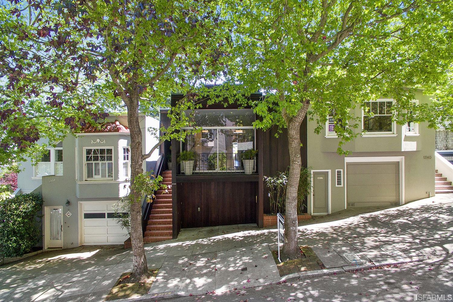 Cole Valley Mid Century Gets $4,000,000 – Plus Overbids
