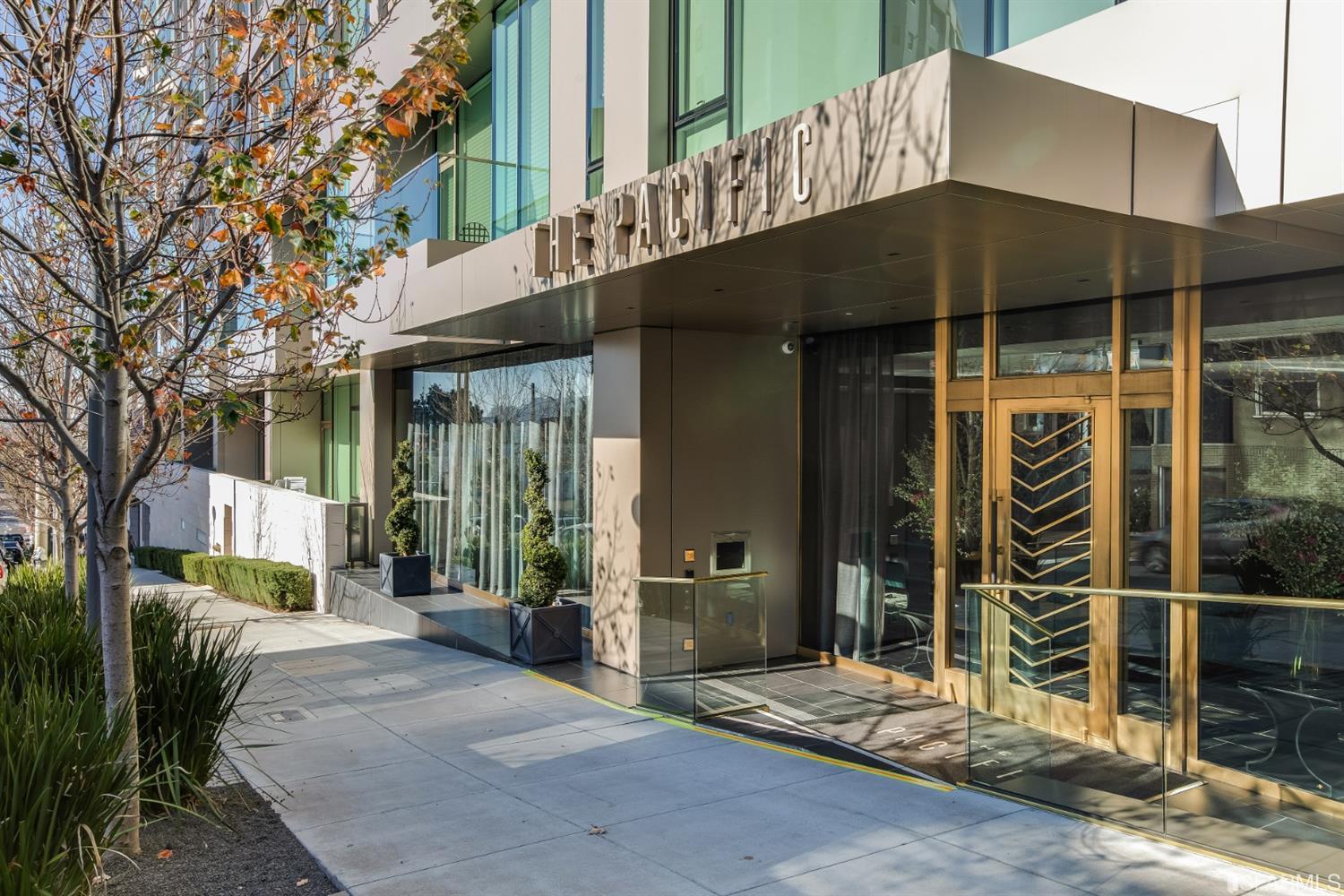 Maximum Luxury: Pac Heights Mammoth, Ultra-Rich Condo Hub Finally Gets $24.5M Penthouse